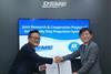 Dae-heon Kim, Executive Vice President of KR R&D division (left) and Dong-kyu Choi, Head of DSME’s R&D Institute (right) at the MOU signing ceremony.