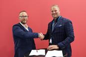 Thomas Andreassen, global business development manager, Everllence (left) and Henri Kinnunen, CEO WE Tech Solutions, at the signing of the MoU at Posidonia