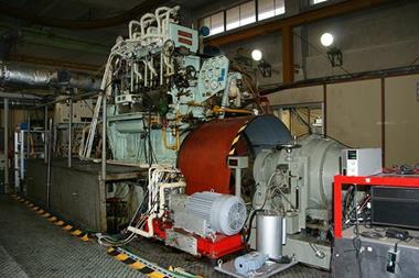 Research into the use of hydrogen and ammonia as fuel has been conducted on NMRI's 3-cylinder 230mm bore test engine.