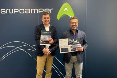 Windwaves 20_24m handshake (2)