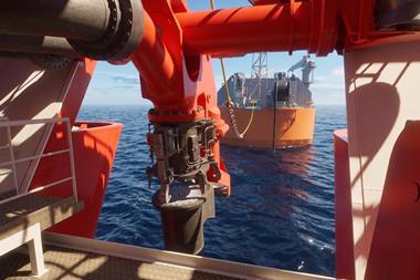 LCO2 bow transfer system between two ships