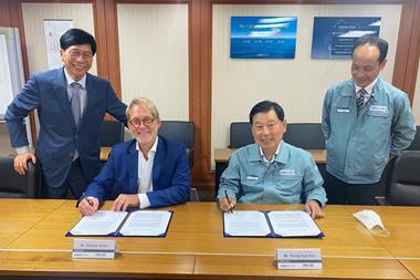 Mr. Volkmar Galke, Director Sales, WinGD signs Joint Development Project with Mr. Young Youl Koh, President, HSD