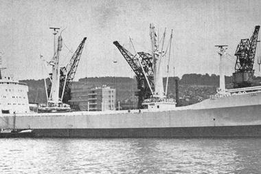 ‘Ville de Bordeaux’ employed a high level of machinery automation and relied on automatic filters for main engine fuel purification rather than centrifugal separators, allowing a 25% cut in manpower