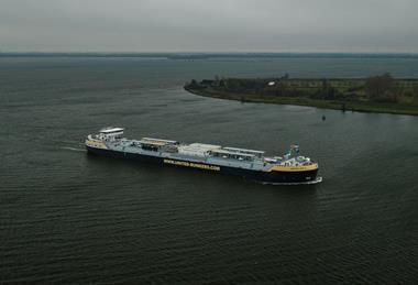 United-LNG-I-8