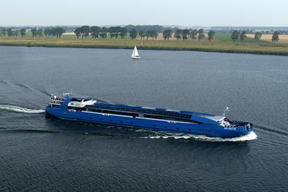 Training vessel Ab Initio