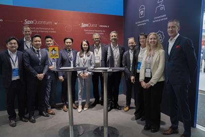 Employees of Jotun and BW LPG at the signing during Nor-Shipping of a new jull cleaning deal