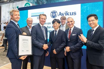 Representatives of Avikus and DNV at SMM