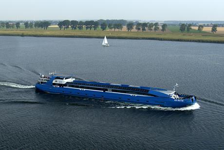 Training vessel Ab Initio