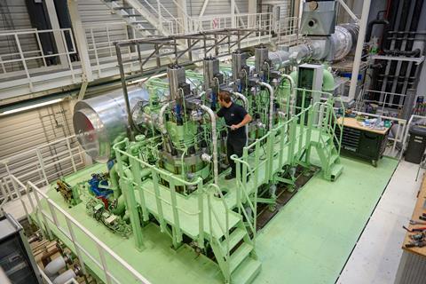 272764__nbu6914_131260
