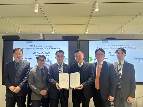 (l-r) Sung Hyuck Im (HMD), Kwang Seok Oh (HMD), Sung Ho Shin (DNV), Dong Jin Lee (HMD), Chul Young Kang (DNV), Choon Gyu Lim (HMD)