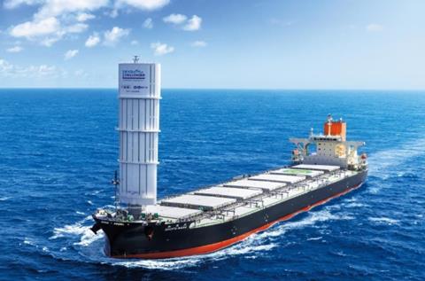Wind Challenger propulsion system on board a bulk carrier