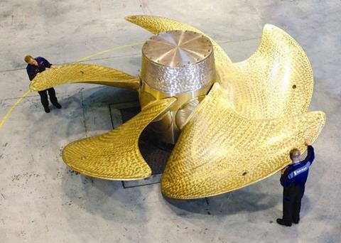 First propeller for the QE class carriers (photo supplied by Rolls-Royce)