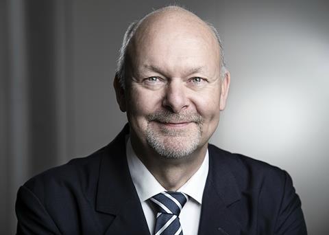 Aron Sørensen, BIMCO’s Head of Marine Environment, heads a working group of shipowners, paint manufacturers and service companies that has produced a first draft of a hull cleaning standard.
