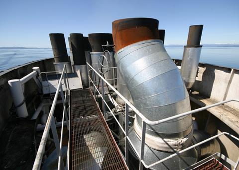 Funnel with Krystallon scrubbers