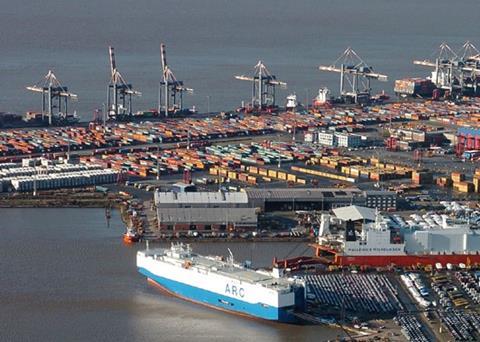 Neighbouring box and vehicle handling sectors in Bremerhaven.