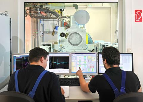 SKL Motor specialists develop new combustion processes, fuels and combustion chamber geometries for the development of MTU engines