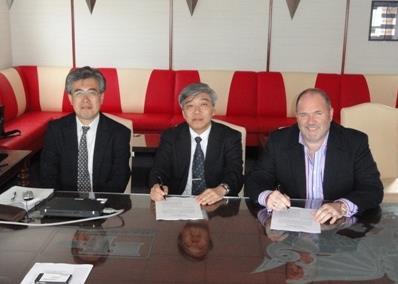 The contract is signed at Harris Pye’s head office in Barry, South Wales, UK: (left to right) Takatsugu Yuki (MHI), Toshiaki Hori (MHI) and Mark Prendergast (Harris Pye)