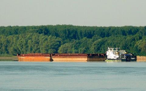 UDP employs various classes of pushboats along the Danube (credit: UDP)