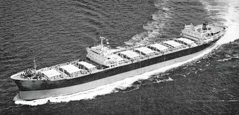 ‘Naess Clipper’ – Britains largest bulk carrier, built in Japan