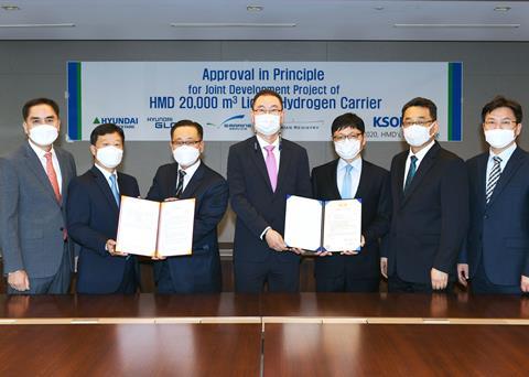 Representatives of the members of the 20,000cbm liquefied hydrogen (LH2) carrier design project receiving an AiP from the Korean Register and a representative of the Liberian International Ship & Corporate Registry (LISCR) (credit: Hyundai Mipo Dockyard)