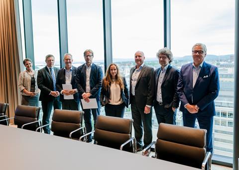 (l-r) Søren Greve, Lars Henrik Folke Ossum, Per Jahre-Nilsen, Nina Kristine Madsen-Geelmuyden, Mikkel Skou, Even Matre Ellingsen, Dag Kilen, Gabriela Stojicevic Photo: DNV